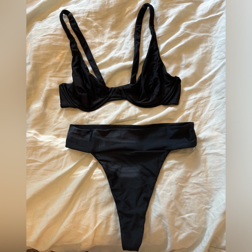 Acacia black bikini